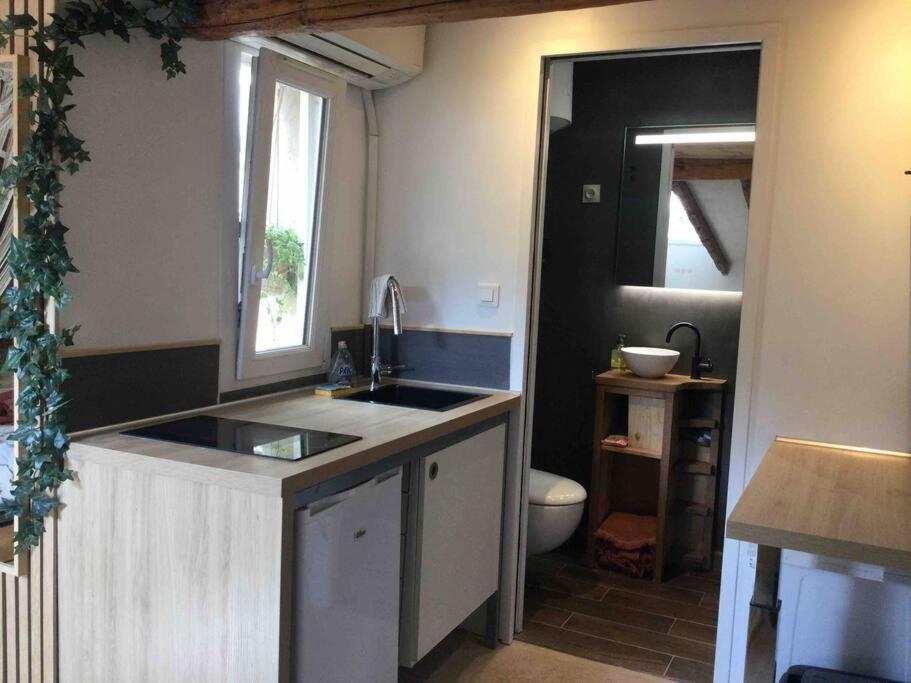 Studio De Charme Au Coeur De La Vieille Ville Nice Eksteriør billede
